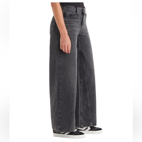 Levi's Denim - Levi's ‼️‼️
Women's '94 Baggy Spliced
Cotton Wide-Leg Jeans